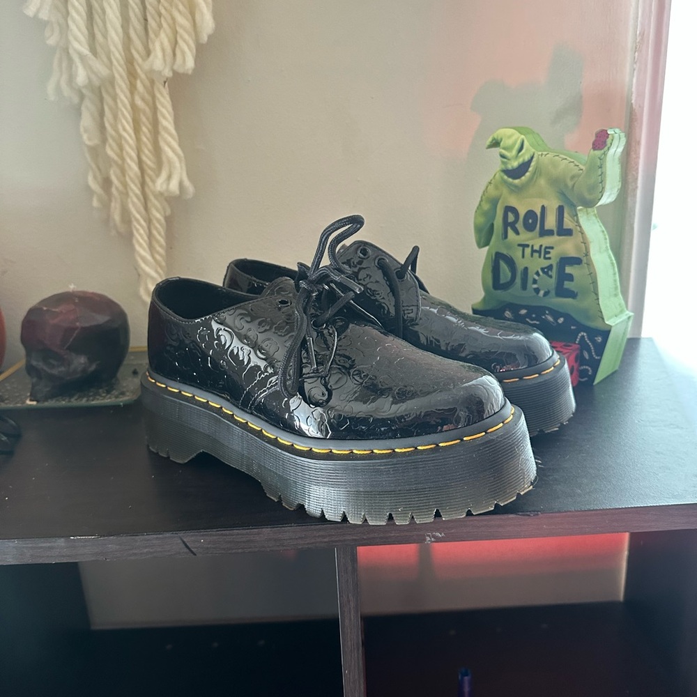 Dr. Martens Leopard Oxford Platform
